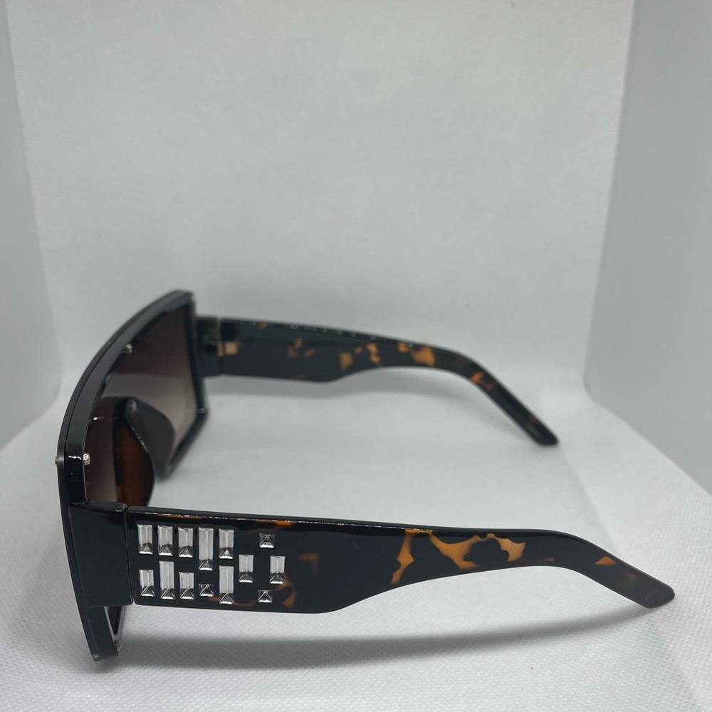 Leopard Print Sunglasses - image 1